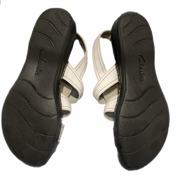 Clarks Collection Leisa Daisy white strap sandals - Picture 5 of 5